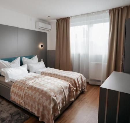Holtrock Aparthotel Оберхаузен Екстериор снимка